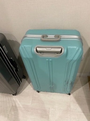 キャリーケース2売れました！