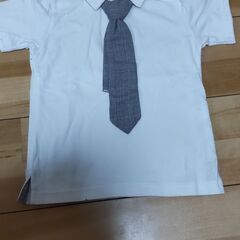 110サイズ　ネクタイ付き半袖