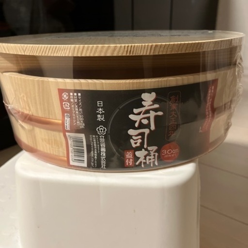 通販再入荷】 沓澤製材所 飯寿司桶/板目 42cm DCMオンライン - 通販 ... 【未使用品】飯寿司桶 秋田杉 沓澤製材所 大きめ 42㎝ 訳あり