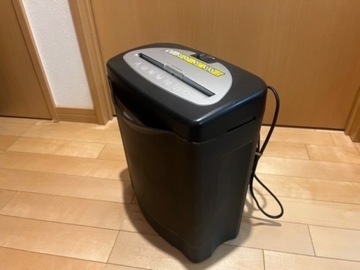 中古 A4 シュレッダー ブラック