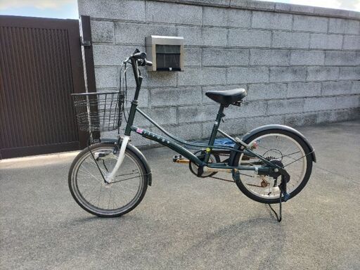 直ぐに乗って帰れます。オートライト6段変速 20インチ自転車