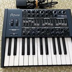 ★最終売り出し★ Arturia MiniBrute シンセサイザー