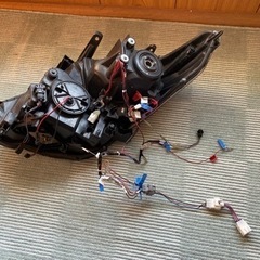 値下げします20系アルファード後期カスタムヘッドライトセット。おまけ付き