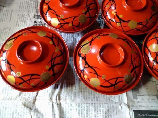 朱塗汁椀　十人前　お茶碗　昭和　レトロ　漆器　漆芸　朱　海外人気　赤×ゴールド　和製アンティーク　縁起物　沈金　蓋付き椀　和食器 朱塗汁椀 十人前 お茶碗 昭和 レトロ 漆器 漆芸 朱 海外人気 赤