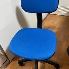 子供が使ってた勉強机の椅子