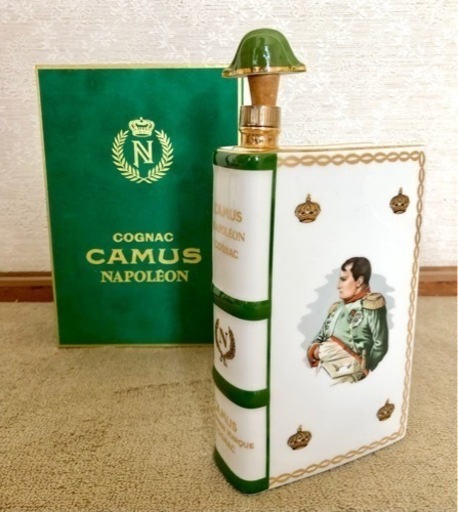 【お気にいる】 CAMUS カミュ ナポレオン ブック型　化粧箱付き　※未開栓 古酒 NAPOLEON ブランデー ブランデー