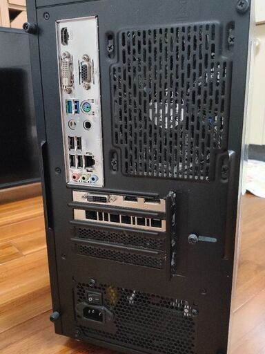 ゲーミングパソコン アスロックマザボ 600w電源