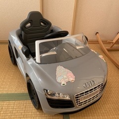 【ネット決済】トイザらス　電動カー　1人乗り　Audi