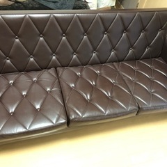 カリモクの名品ロビーチェア！