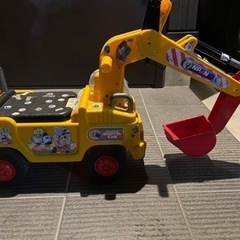 アンパンマン　足こぎ　三輪　ショベルカー　おまけあり