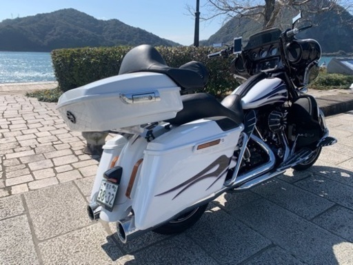 2016年式　FLHXSE CVO