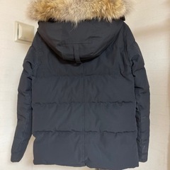 カナダグース　ダウン　取引中