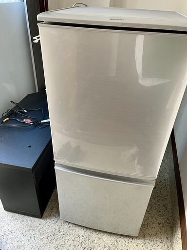 【一人暮らし応援】シャープ製 冷凍冷蔵庫 SJ-D14C-S