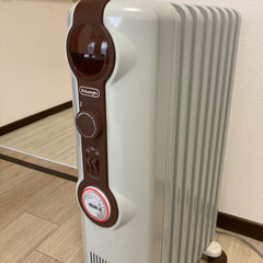 デロンギ オイルヒーター JR0812-BR ホワイト ブラウン 暖房