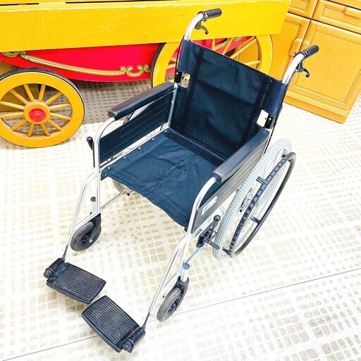 【ジモティ特別価格】MULBERRY 車いす 22インチ 自走式 旭川製