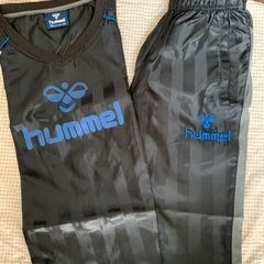 hummel シャカシャカ　トレニングスーツ