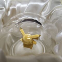 PIKACHU THE MOVIE 10th ピカチュウ·ザ·ゴールド