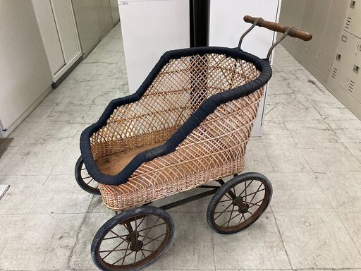 乳母車 可愛い乳母車 籐製 昭和 レトロ 手押し車 愛知 岐阜 三重 乳母車 可愛い乳母車 籐製 昭和 レトロ 手押し車 愛知 岐阜 三重