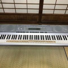 カシオ　キーボード　WK-210