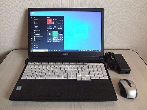 高速SSD240GB搭載 2018年 第六世代 Corei5-6200U 4GB　富士通 LIFEBOOK A576/S　ノートパソコン （4033）