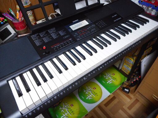 カシオトーン　CT-X700　（２０２２年製）　ケース付きでお譲りします