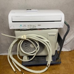 中国青花四方筆筒山水花蝶図