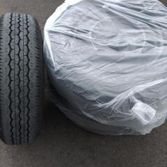 ハイエース　純正ホイール、タイヤ