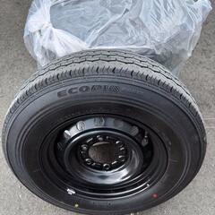 ハイエース　純正ホイール、タイヤ