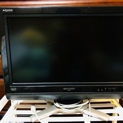 SHARP AQUOS 20インチ液晶テレビ　黒