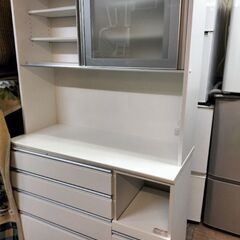 只今、商談中となっております。ニトリ（NITORI)　キッチンレンジボード　 幅120cm 食器棚 ホワイト 只今、商談中となっております。ニトリ（NITORI) キッチンレンジボード