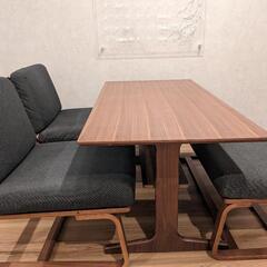 定価15万円以上　無地良品　リビングでもダイニングでもテーブルセット