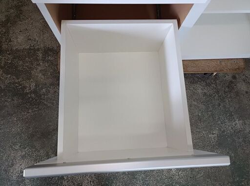 ニトリ　ポスティア90　白　ピアノ塗装　レンジボード　食器棚『中古美品』