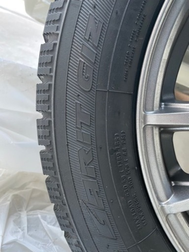 ホンダストリーム スタッドレスタイヤ 16インチ 4本セット