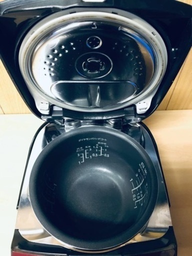 ①39番 パナソニック✨ジャー炊飯器✨SR-SY106J‼️