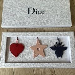 DIORノベルティキーホルダーバックチャーム