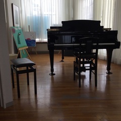 ピアノとお絵描きの個人レッスン室 - 札幌市
