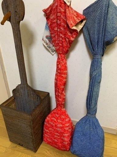 値下げ\n中古三味線　2セットケース付　汚れ　破れあり