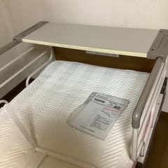 介護用電動ベット　パラマウント