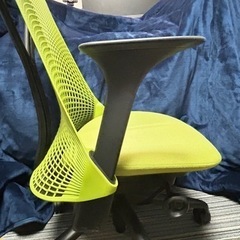 ハーマンミラー　セイルチェア　前傾ティルトあり