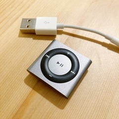 【美品】Apple iPod shuffle 2GB スペースグレー