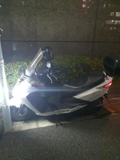 今週限定値下げ SYM RV125i 機関良好 自賠責あり、外装は傷多少あり 通勤車に格安で。