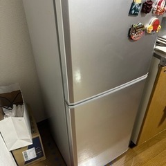 (引き取り予定確定)三菱 一人暮らし用冷蔵庫 136L