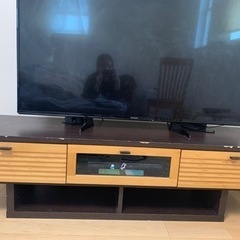 木製のテレビボード