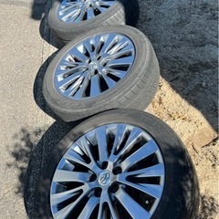 トヨタ純正18インチタイヤとアルミホイール4本セット