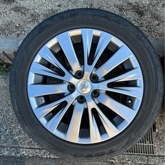 トヨタ純正18インチタイヤとアルミホイール4本セット