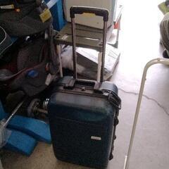 0301-106 スーツケース　紺色