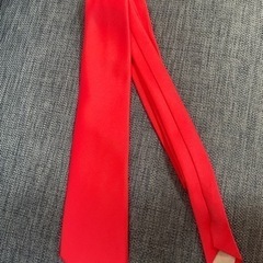 [取引中] 赤いネクタイ