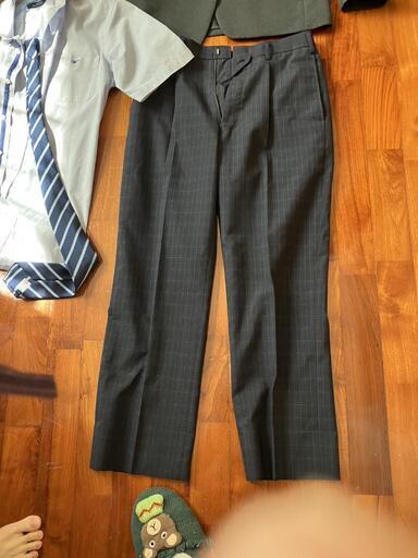 売ります。ウェルネス制服男子、美里高校制服、琉球調理師専修学校白衣