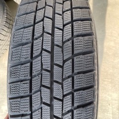 ハイエース　キーラー　17インチ　215 60 17 スタッドレス　グッドイヤー