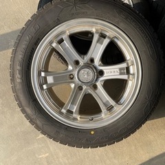 ハイエース　キーラー　17インチ　215 60 17 スタッドレス　グッドイヤー